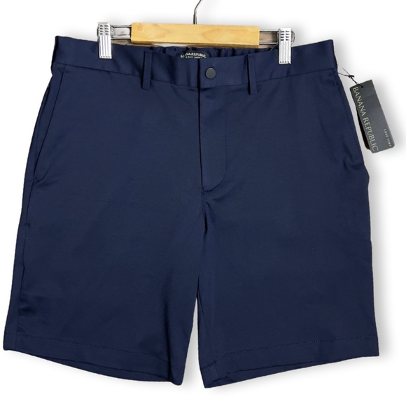 Banana Republic 9" Luxe City Short With Core Temp Technology Navy - Picture 13 of 16